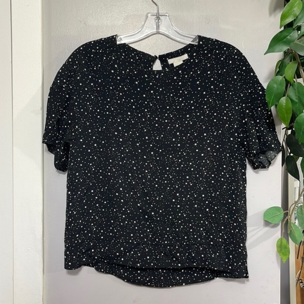 H&M Black Star Print Short Sleeve Top Womens Size 4‎